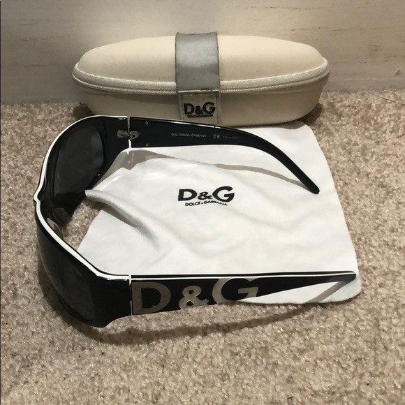 D & G sunglasses main image 3